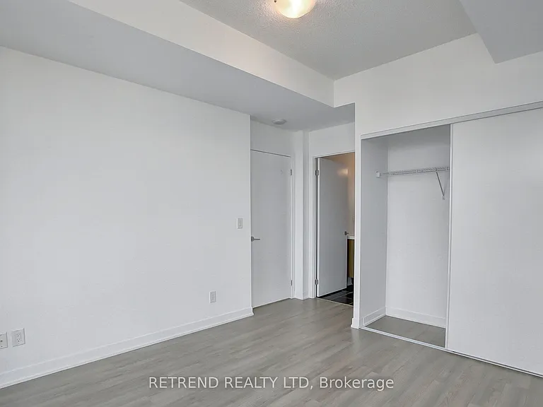 85 Duke St W #1504 — Photo 12