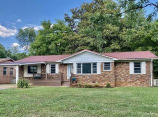 2104 Linde St NW, Huntsville, AL 35810