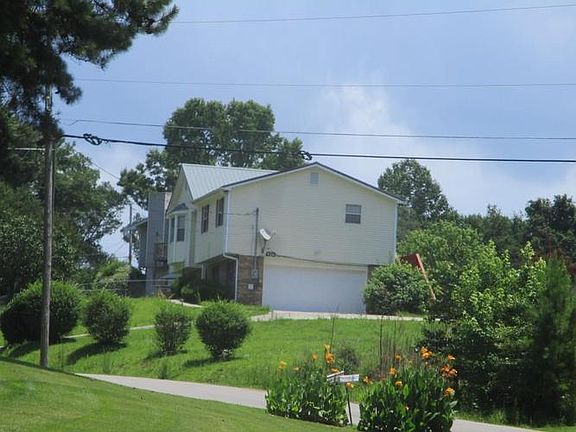 5th image of 1516 Maple Dr