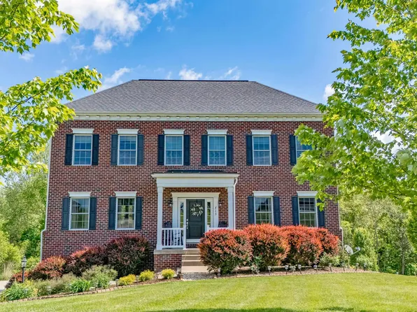 713 N Vista Ct, Morgantown, WV 26508