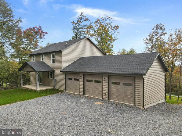 11376 Skyline Dr, Orrstown, PA 17244