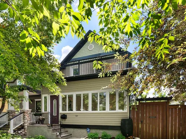 521 N 10th Ave NE, Calgary, AB T2E 0X7