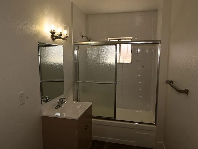 1007 C St #1 — Photo 18