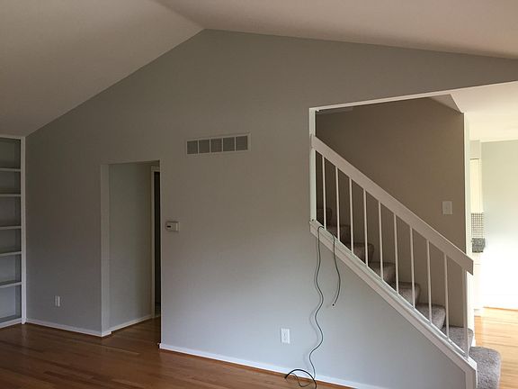3rd image of 539 Winwood Cir #1