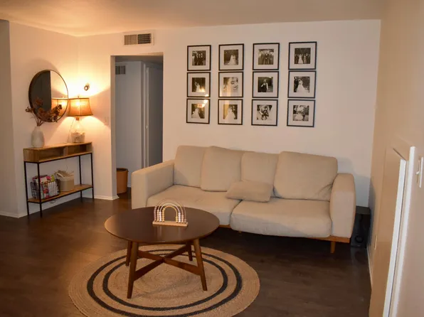8565 Independence Ave APT 4, Canoga Park, CA 91304