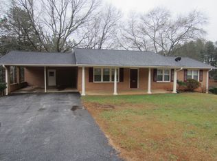 316 Catawba Cir, Seneca, SC 29672