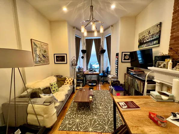 22 Mac Donough Street image 14 of 17