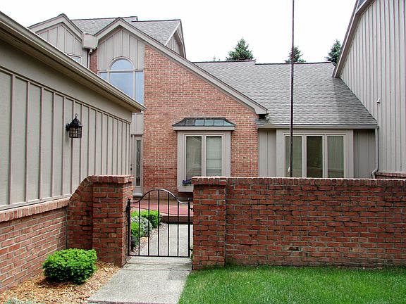 3rd image of 37743 Amber Dr #1