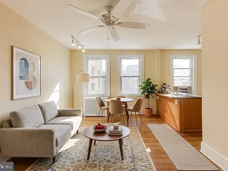 3600 Connecticut Ave NW #405 — Photo 1