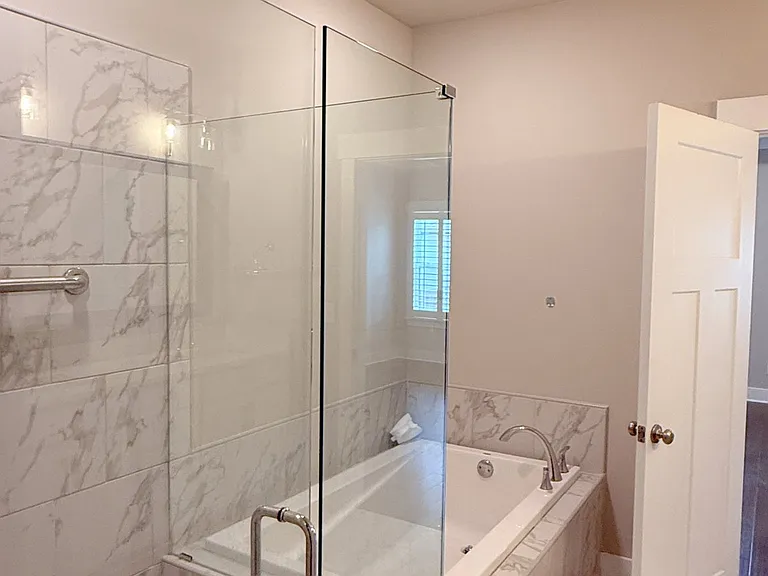 408 Raleigh Elm Dr — Photo 20