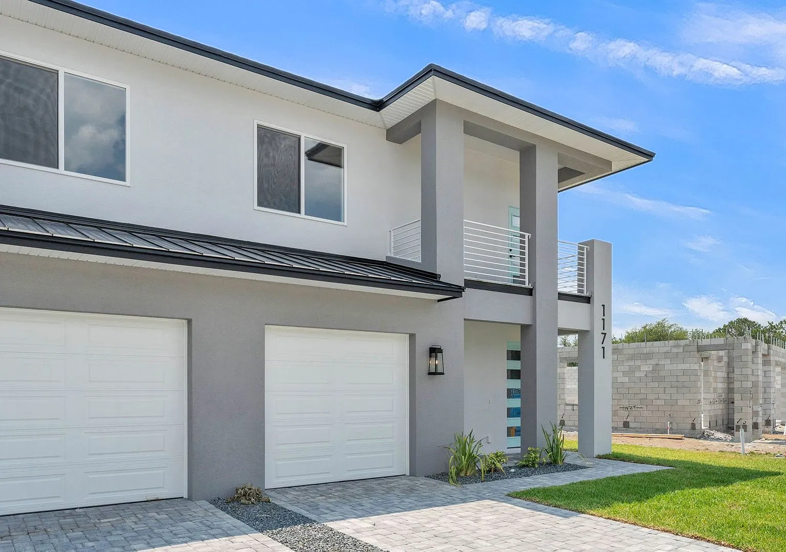Stunning New Construction Villa for Rent Near Lake John — Photo 4