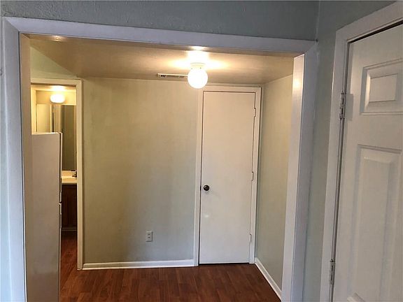 4th image of 5837 Velasco Ave APT 203