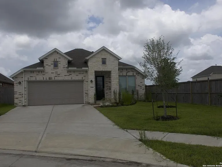 2019 Penwern Alley Ln — Photo 1