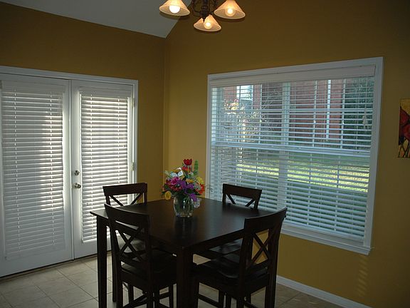 4th image of 1579 Lawson Dr