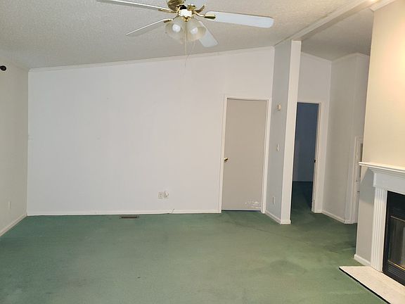 3rd image of 1452 Essex Mill Rd