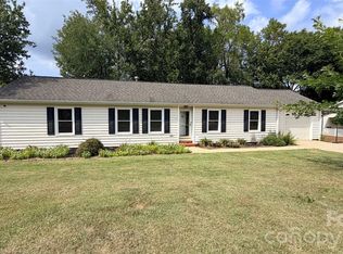 2500 Jacobs Rd, Gastonia, NC 28054