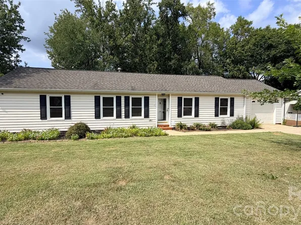 2500 Jacobs Rd, Gastonia, NC 28054