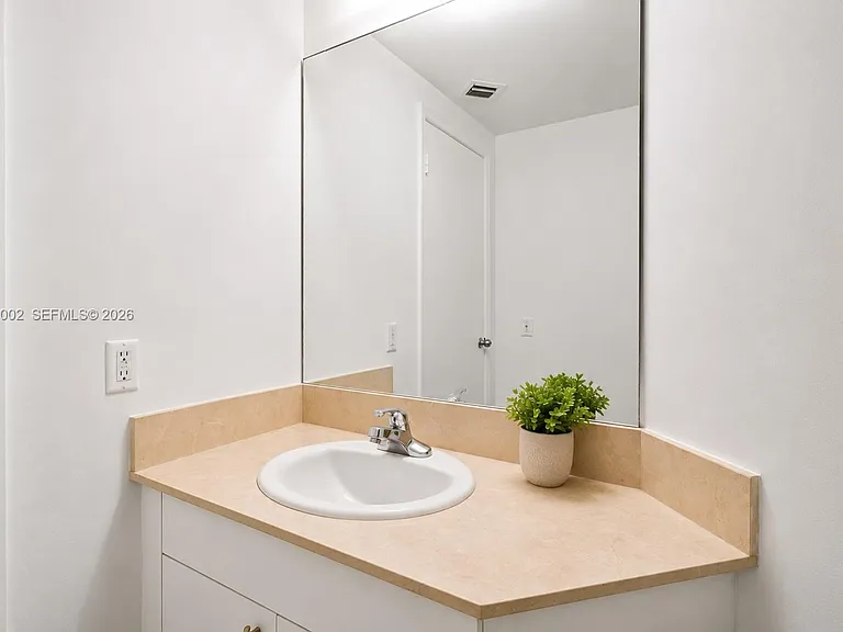 701 Brickell Key Blvd #604 — Photo 14