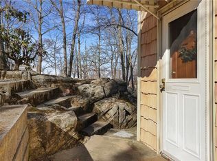 36 Mary Ave, Mahopac, NY 10541