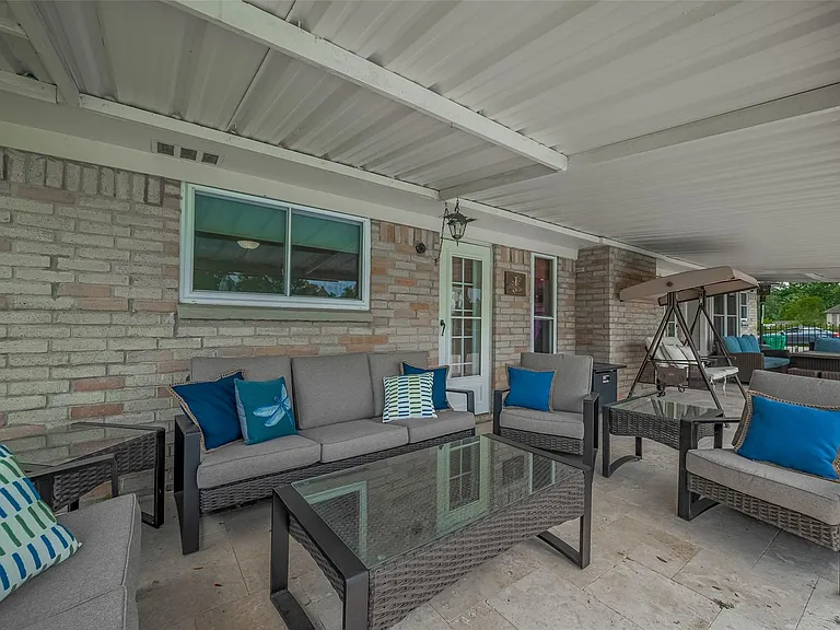 9526 Sandy Ln — Photo 34