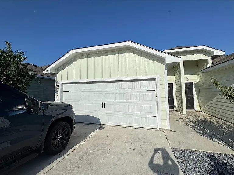 3414 Scott Cir — Photo 1