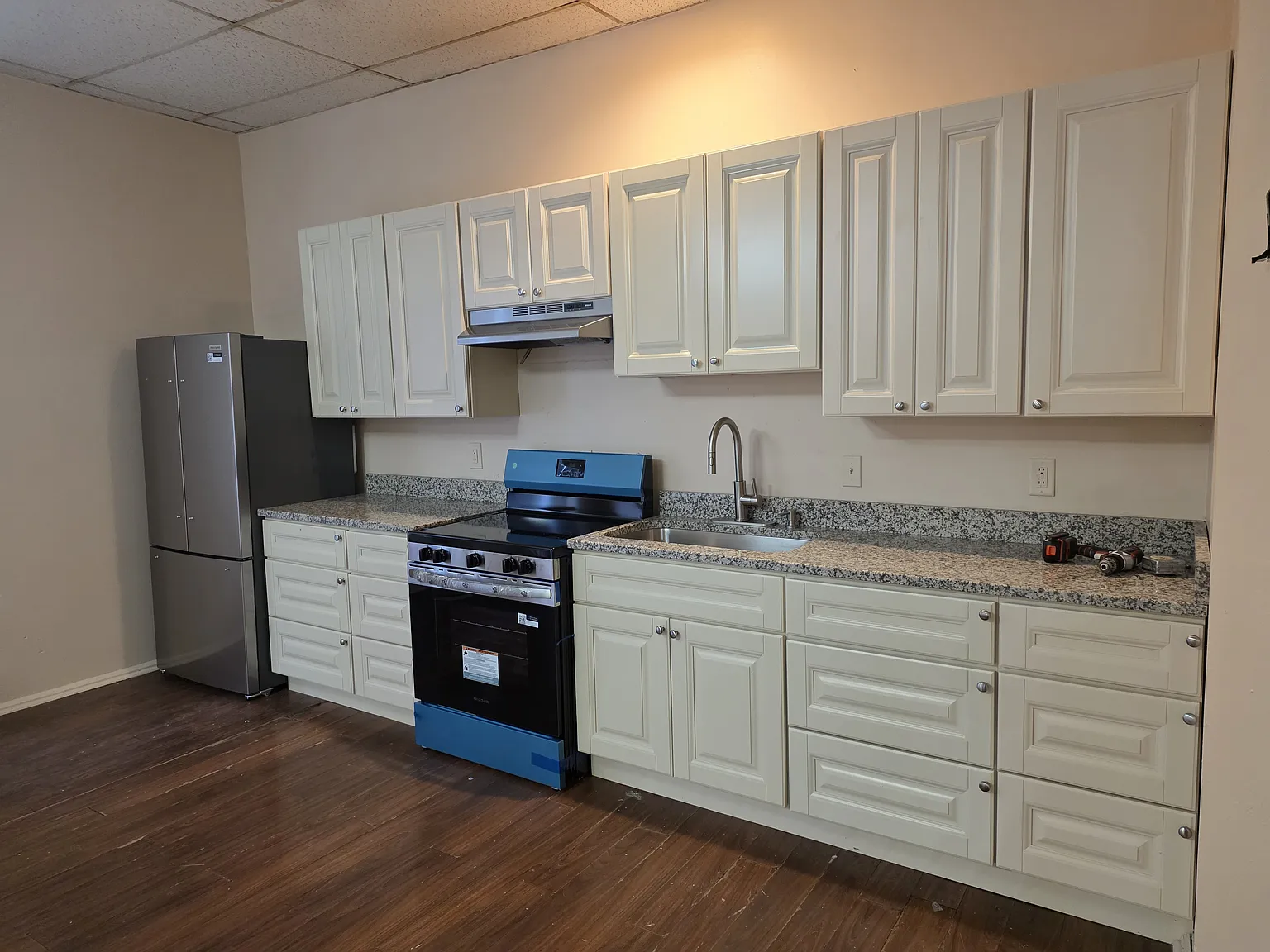 3 bed, 1200 sqft, $1,200 — Photo 3