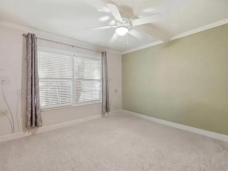 1894 Loma Linda St — Photo 11