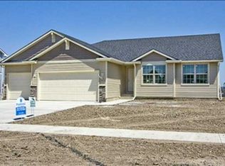 2743 6th Ave SE, Altoona, IA 50009