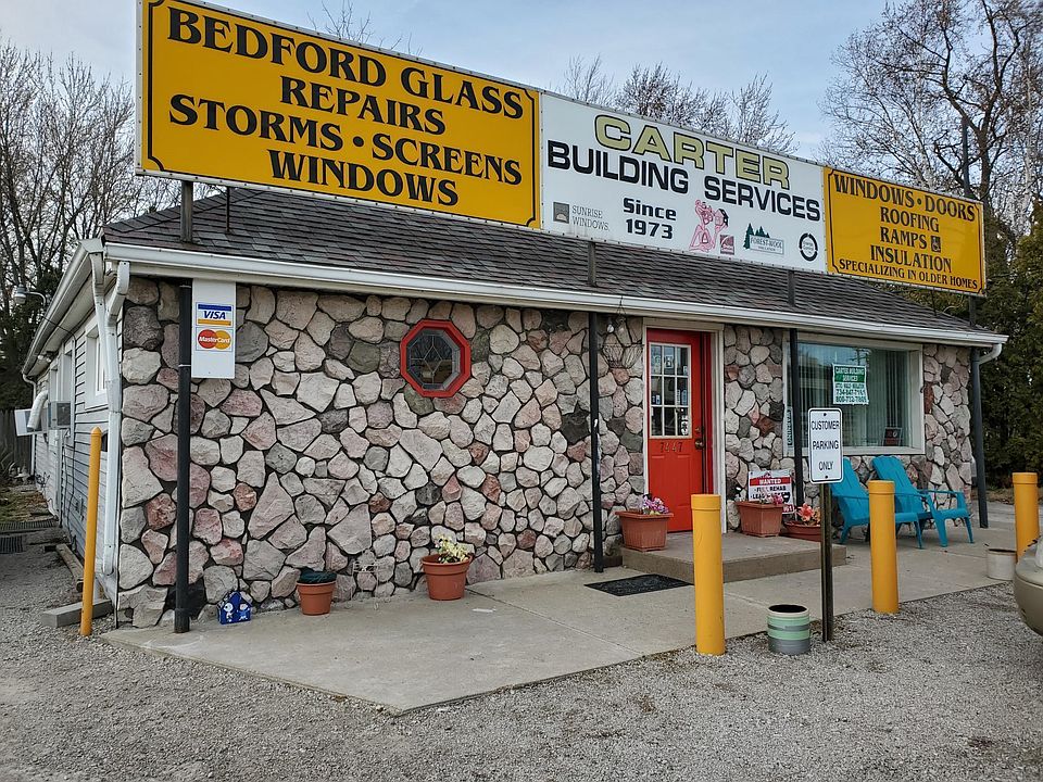 1 Bedroom apartment on the left side of Carter building services