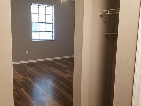 3rd image of 7225 Buffalo Ave #2
