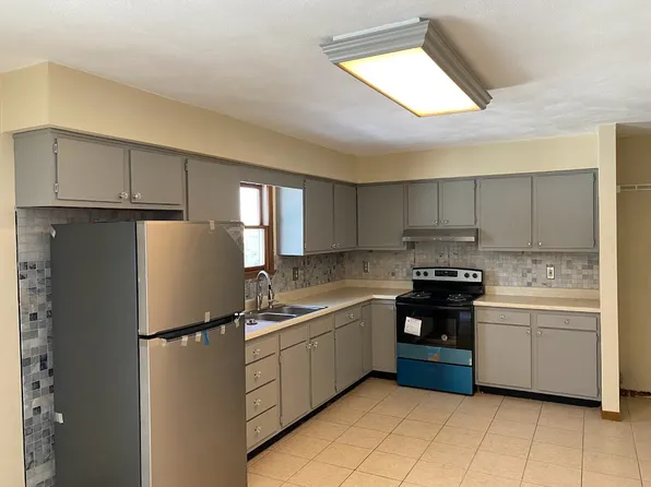 664 W Martindale Rd #666, Englewood, OH 45322