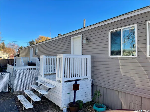 341 Hawkes Street, Balgonie, SK S0G 0E0
