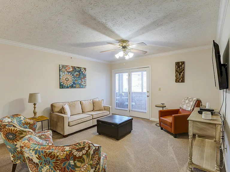 Providence Hill Apartments — Photo 47