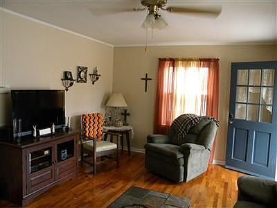 4th image of 132 Parkview Dr