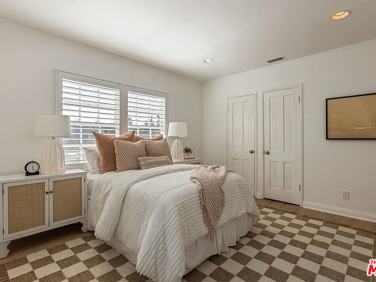 3544 Gardenia Ave — Photo 46