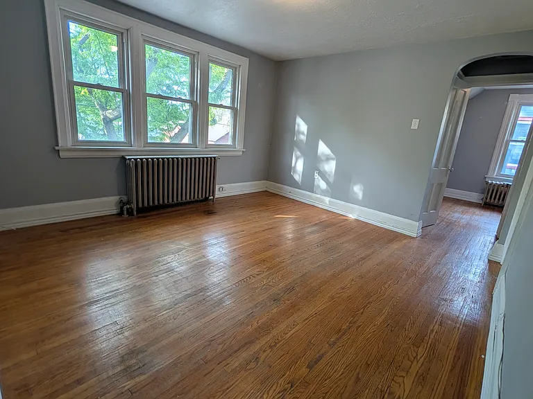 46 Welland Ave #2M-ON — Photo 2