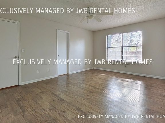 5th image of 2401 Winterwood Cir W