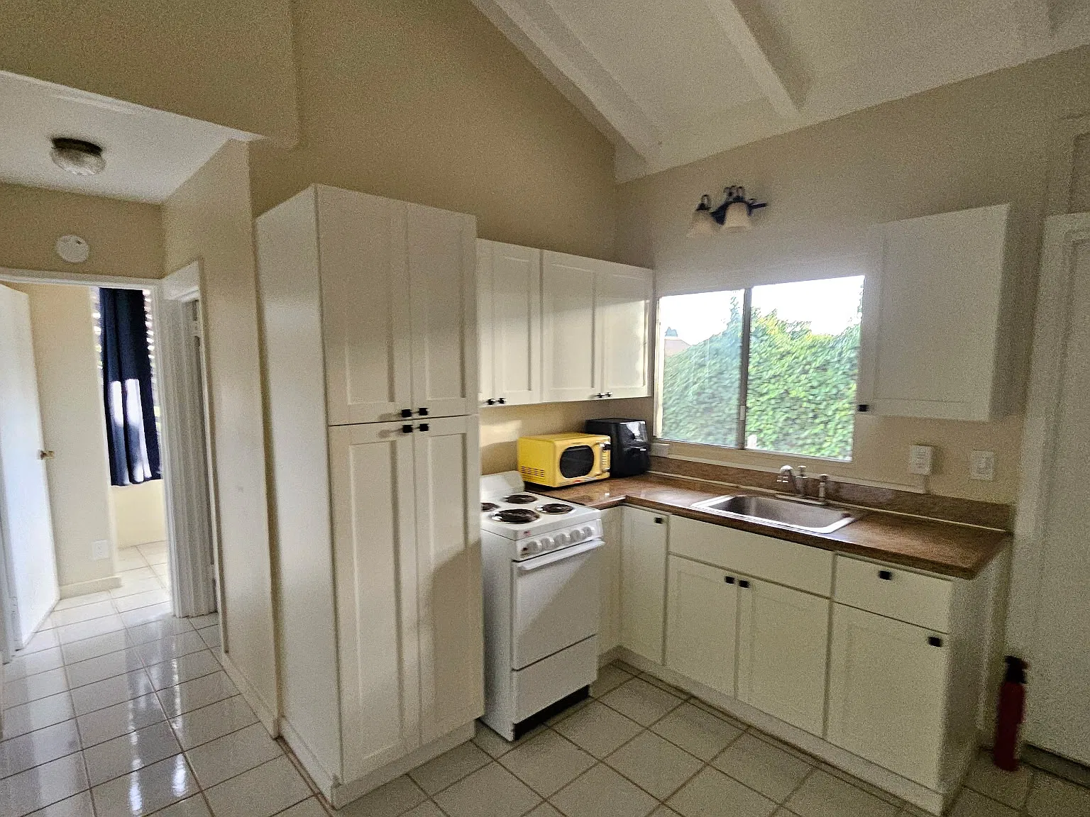 Upper Kimo Dr, Kula — Photo 2