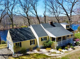 16 Dogwood Ln, Madison, CT 06443