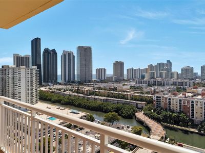 251 174th St APT 2115, Sunny Isles Beach, FL, 33160