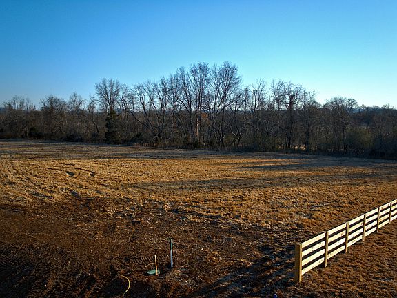 4th image of 3021 Del Rio Pike Lot 66