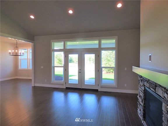 2nd image of 5113 Copper Mill Court NE