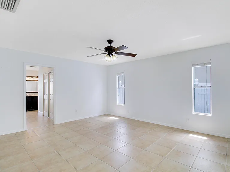6118 Barbara St — Photo 21