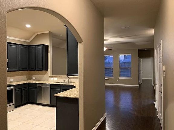 3rd image of 5740 Fountain Flat Dr