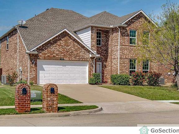 2nd image of 1905 Peppertree Dr