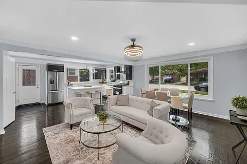 3 bed, 2.5 bath, 1222 sqft, $2,950 — Photo 2