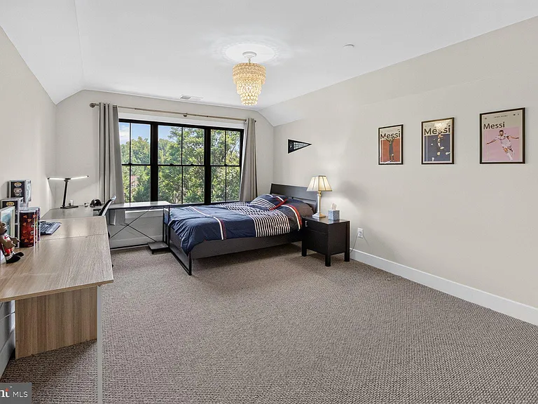 6106 Swansea St — Photo 31