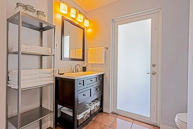 1311 SW 56th Ave — Photo 15