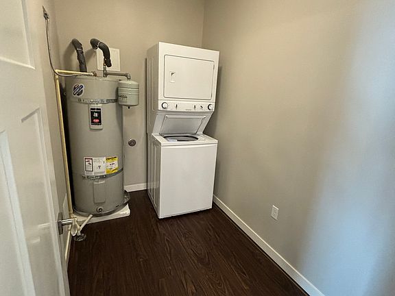 4th image of 999 W Riverside Ave #305