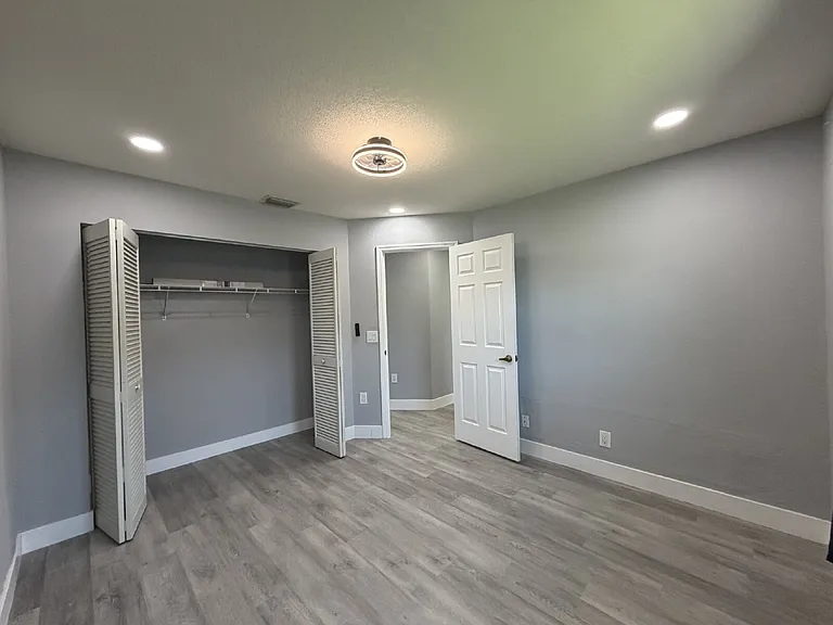 323 Aurora St NW — Photo 22